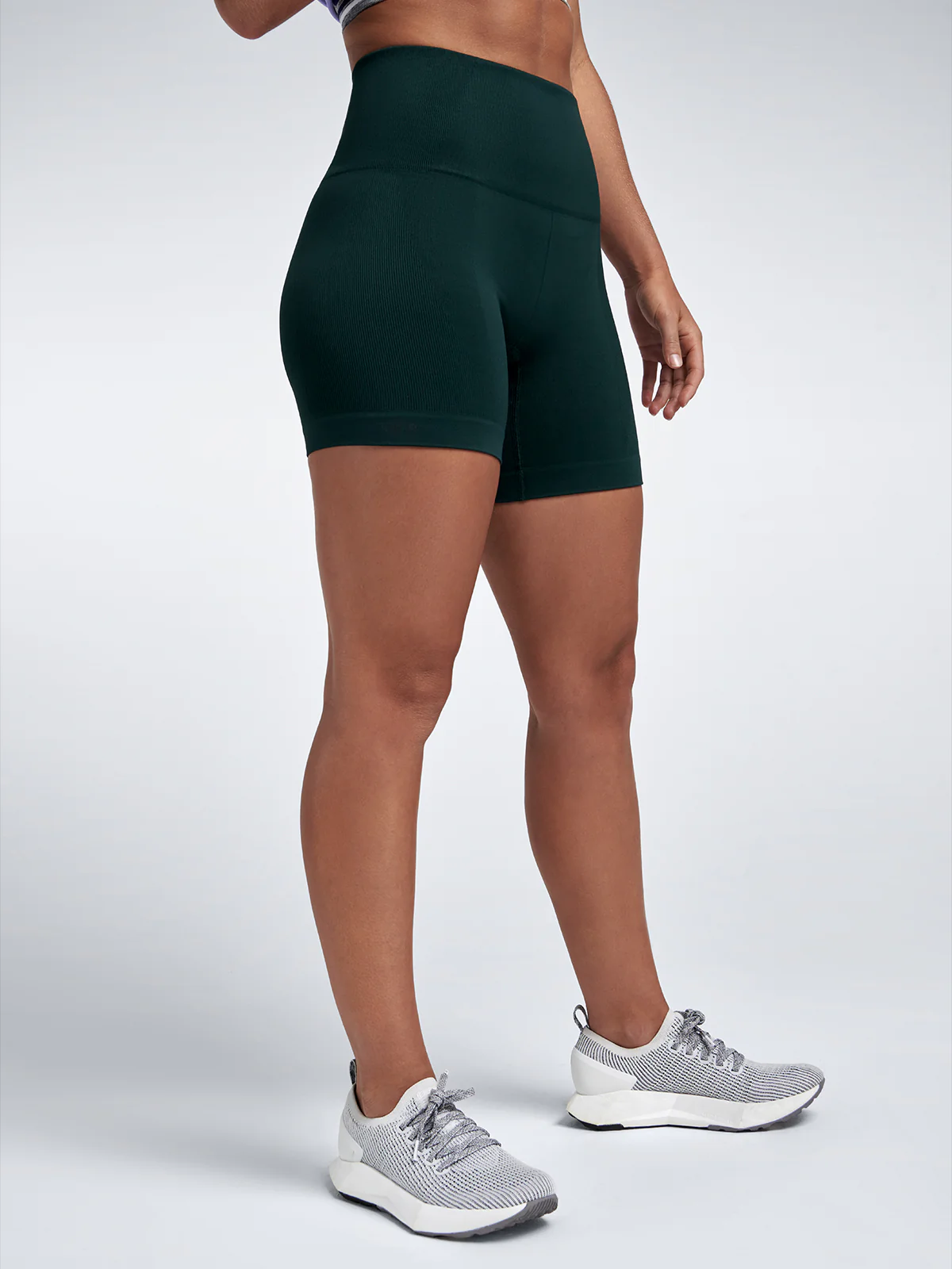 CHISEL 6 Bike Short Dark Green - Image 3