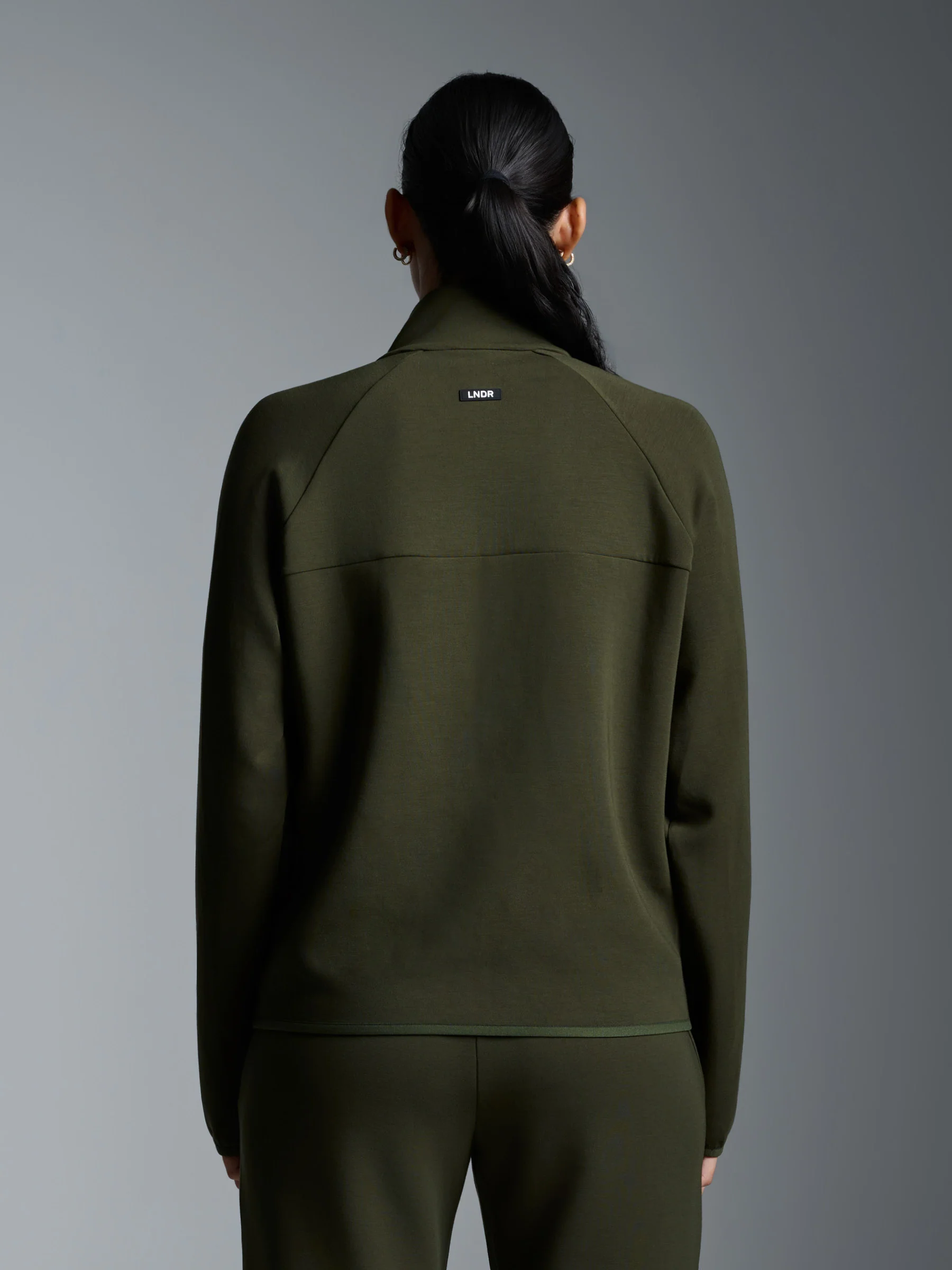 ESSENTIAL Half Zip Olive - Image 2