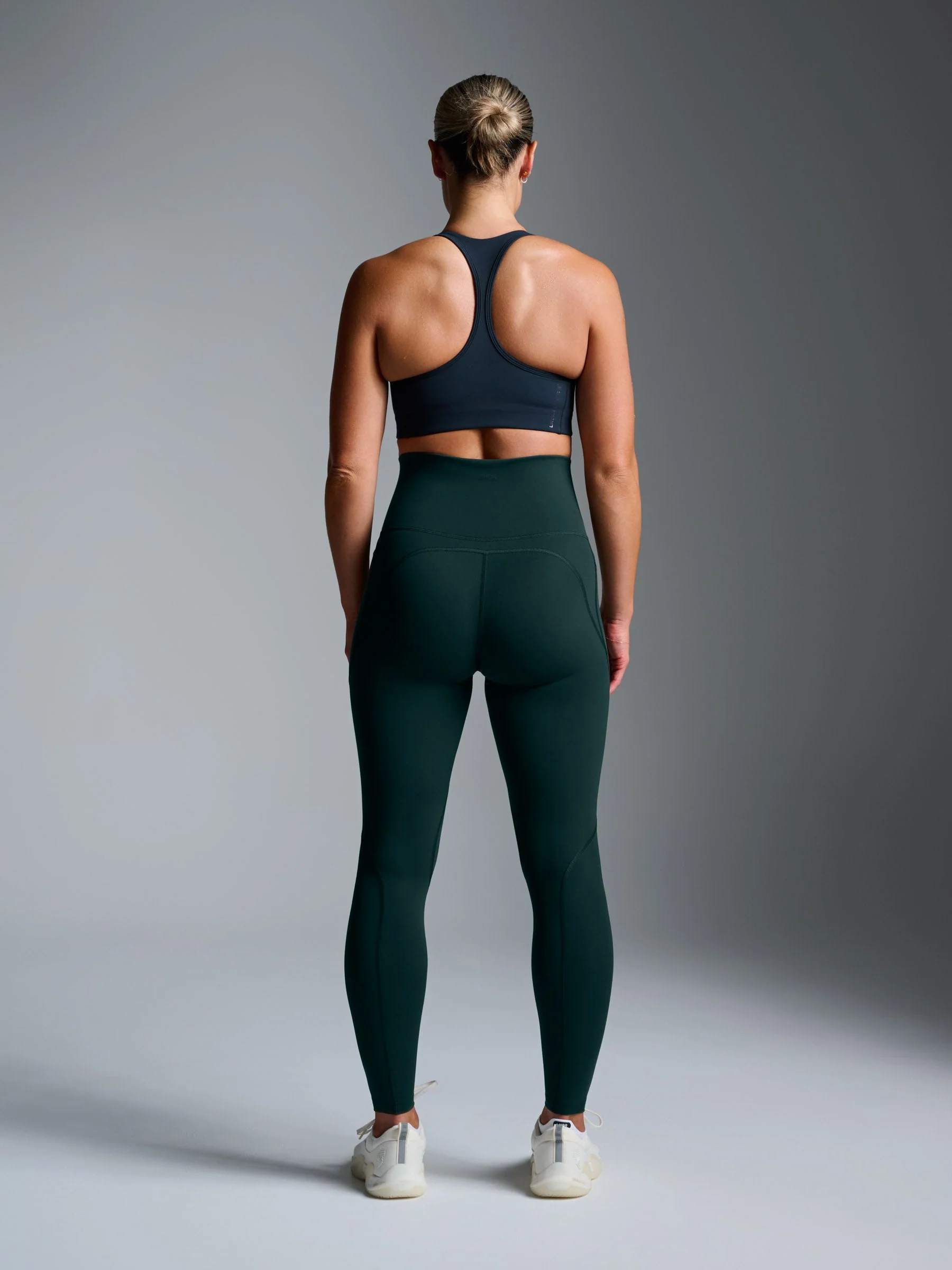 FATAL ATTRACTION 8/8 Super High Rise Legging Dark Green - Image 2