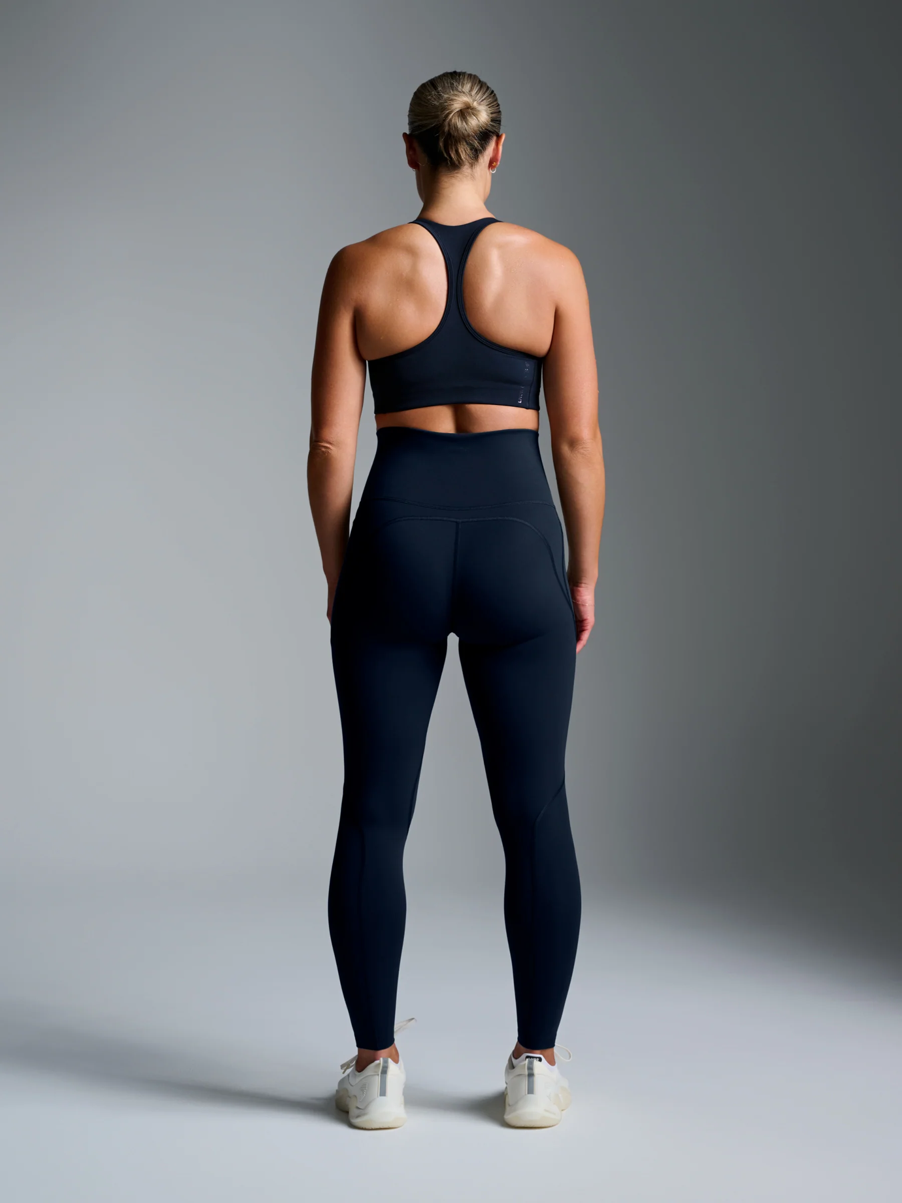 FATAL ATTRACTION 8/8 Super High Rise Legging Midnight - Image 2