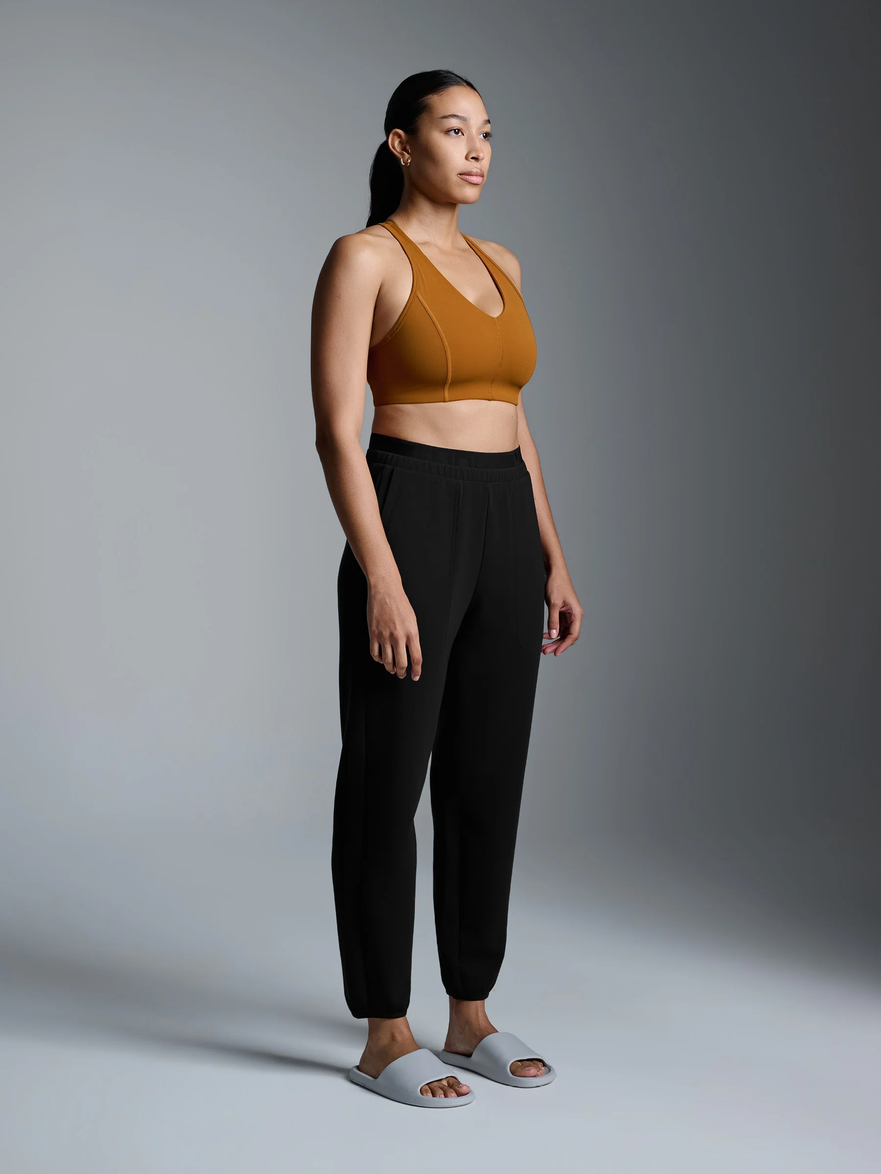 FEMME FATALE Sports Bra Cognac - Image 4