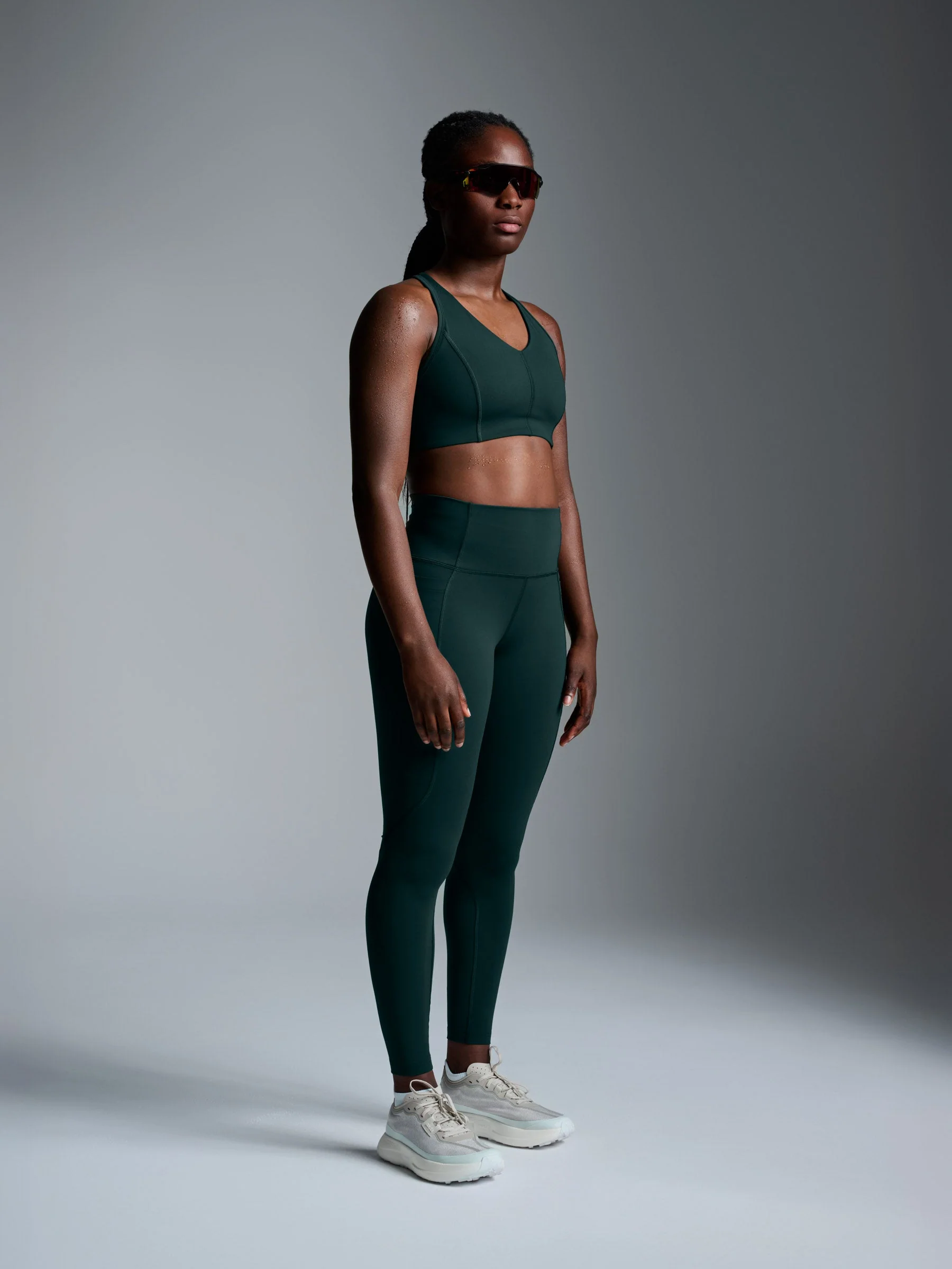FEMME FATALE Sports Bra Dark Green - Image 4
