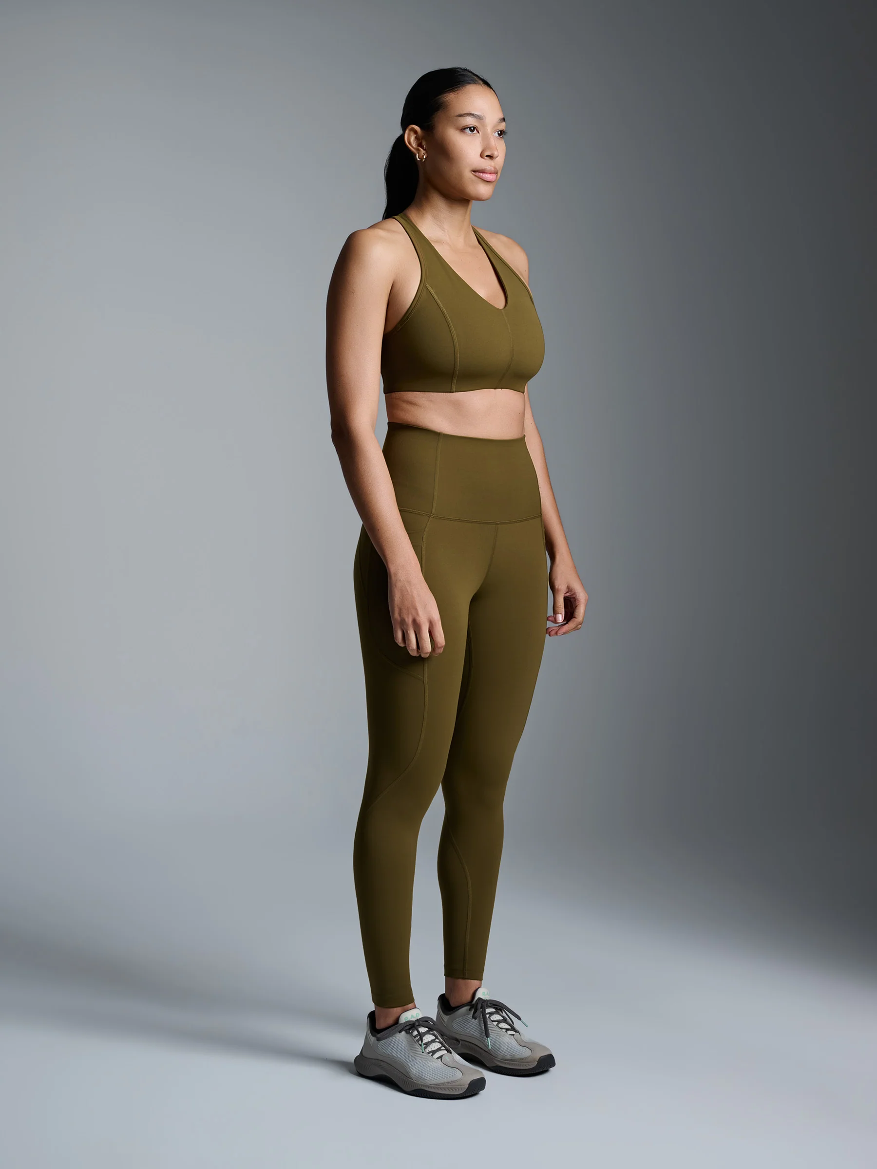 FEMME FATALE Sports Bra Light Olive - Image 4