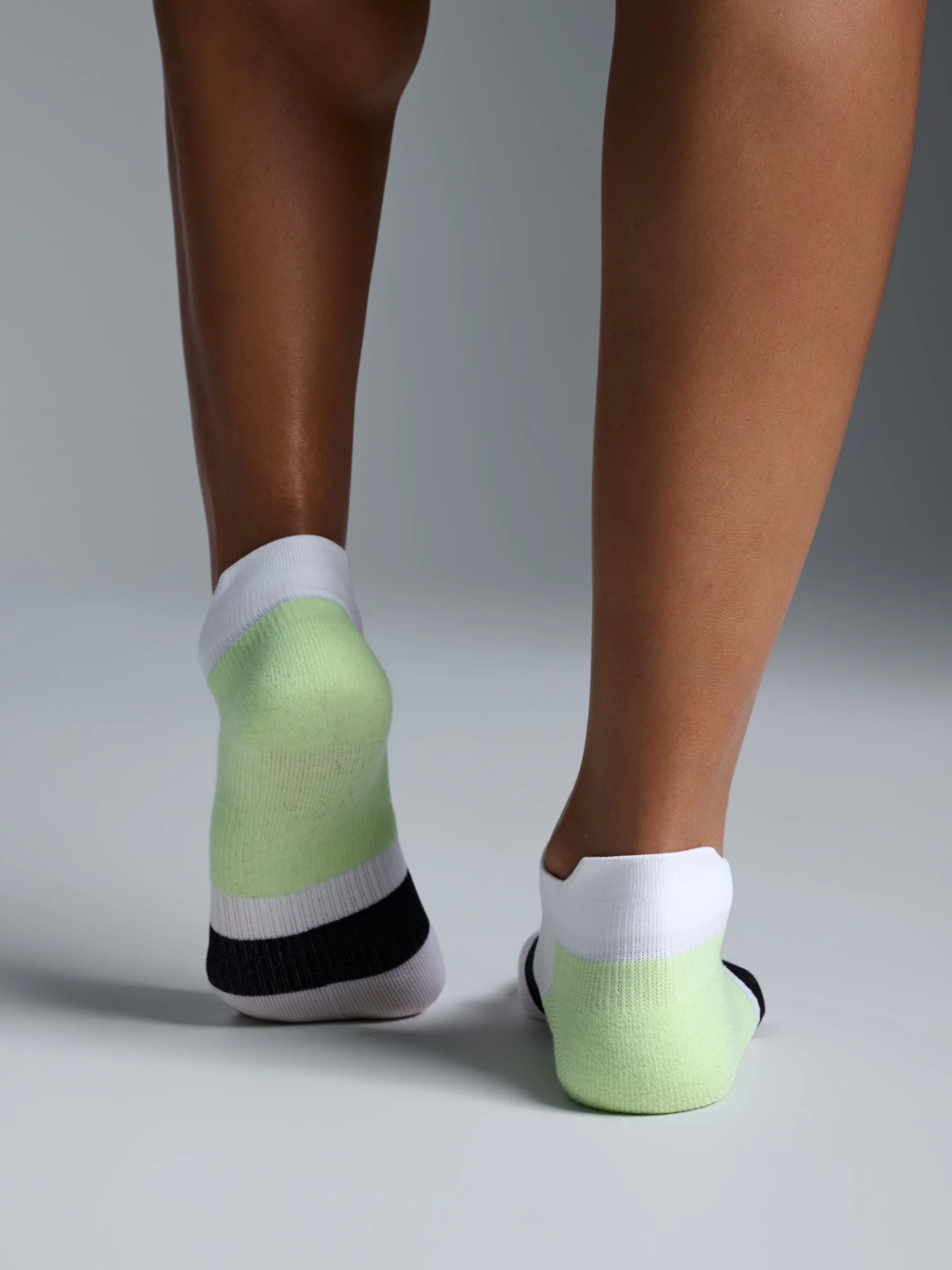 HUSTLE Sports Sock White - Image 4