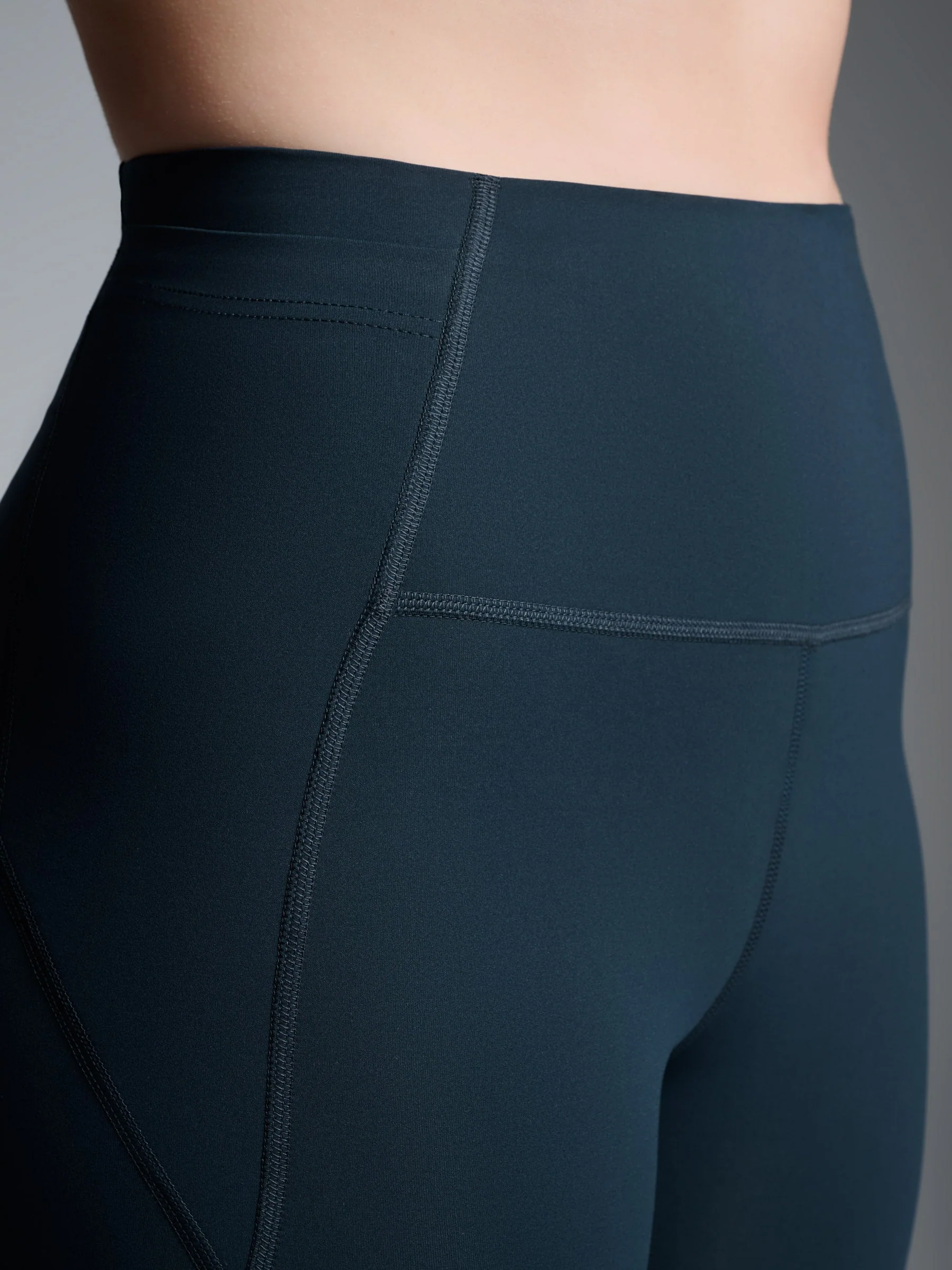 LIMITLESS POCKET 7/8 Super High Rise Legging Marine - Image 4