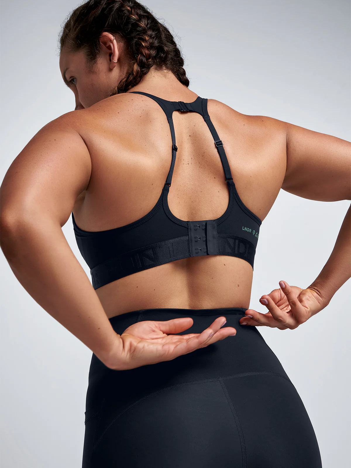 WEIGHTLESS HIGH IMPACT Bra Black - Image 6